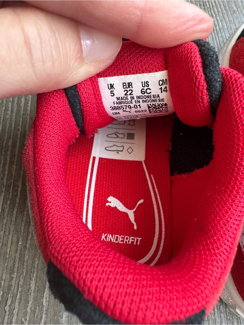 PUMA Kids Suede Splash Sneakers - Picture 7 of 9